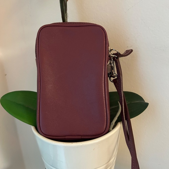 Coach Maroon Mini Wristlet Or Cellphone Holder With Silver Hardware - Picture 3 of 8